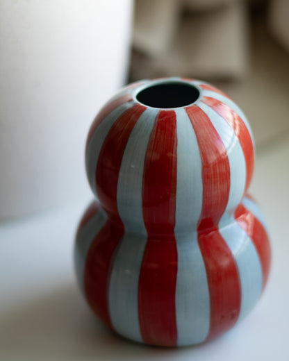 Fonda フラワーベース バーガンディ×ペールブルー ストライプ